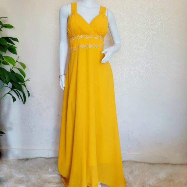 Vestido amarillo largo