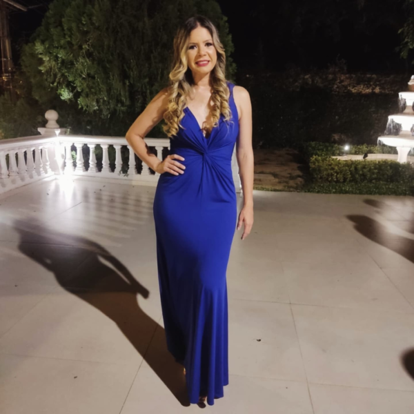 Vestido azul al cuerpo