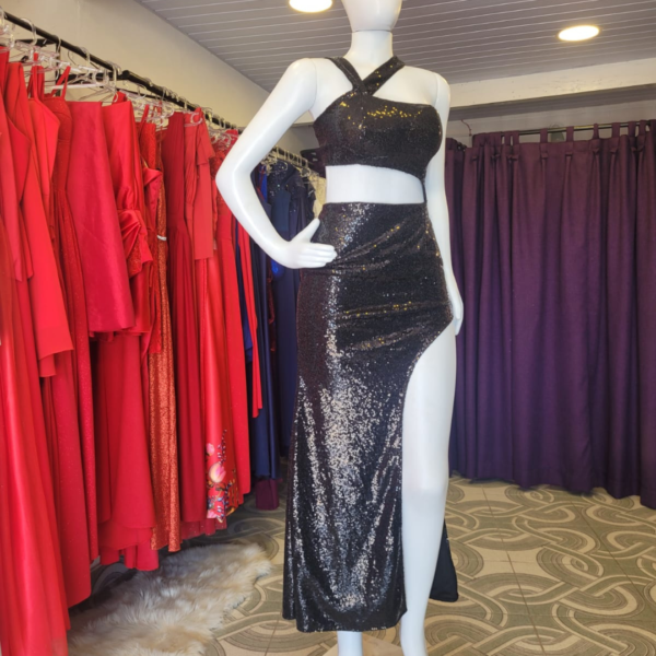Vestido negro con lentejuelas