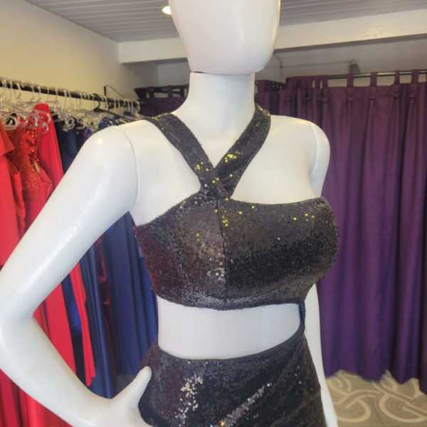 Vestido negro con lentejuelas